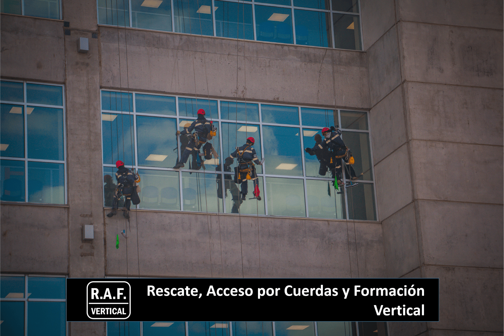 Trabajos en altura, mantenimiento industrial. Rescate técnico industrial.