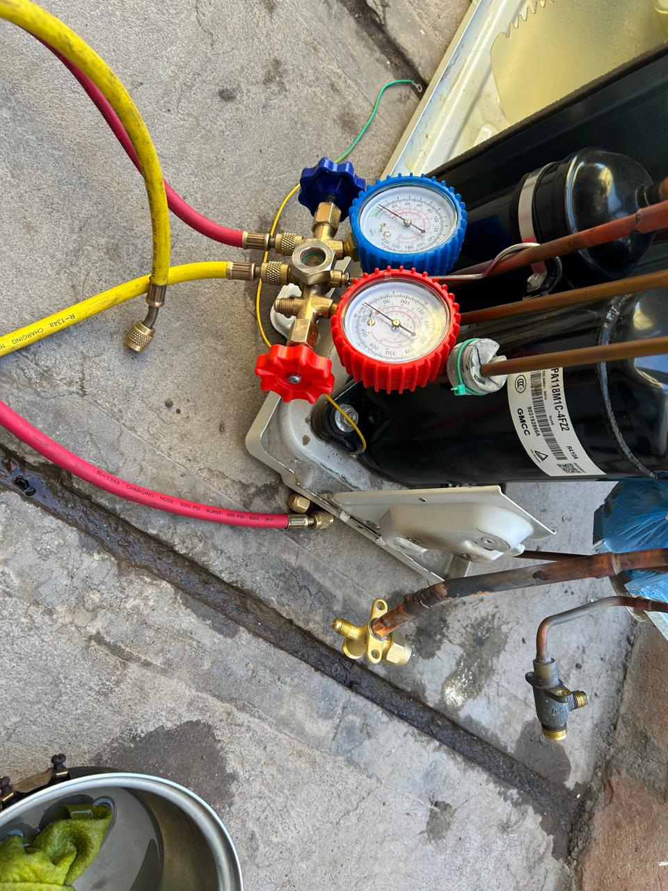 SERVICIO TECNICO AIRE ACONDICIONADO Y HELADERAS